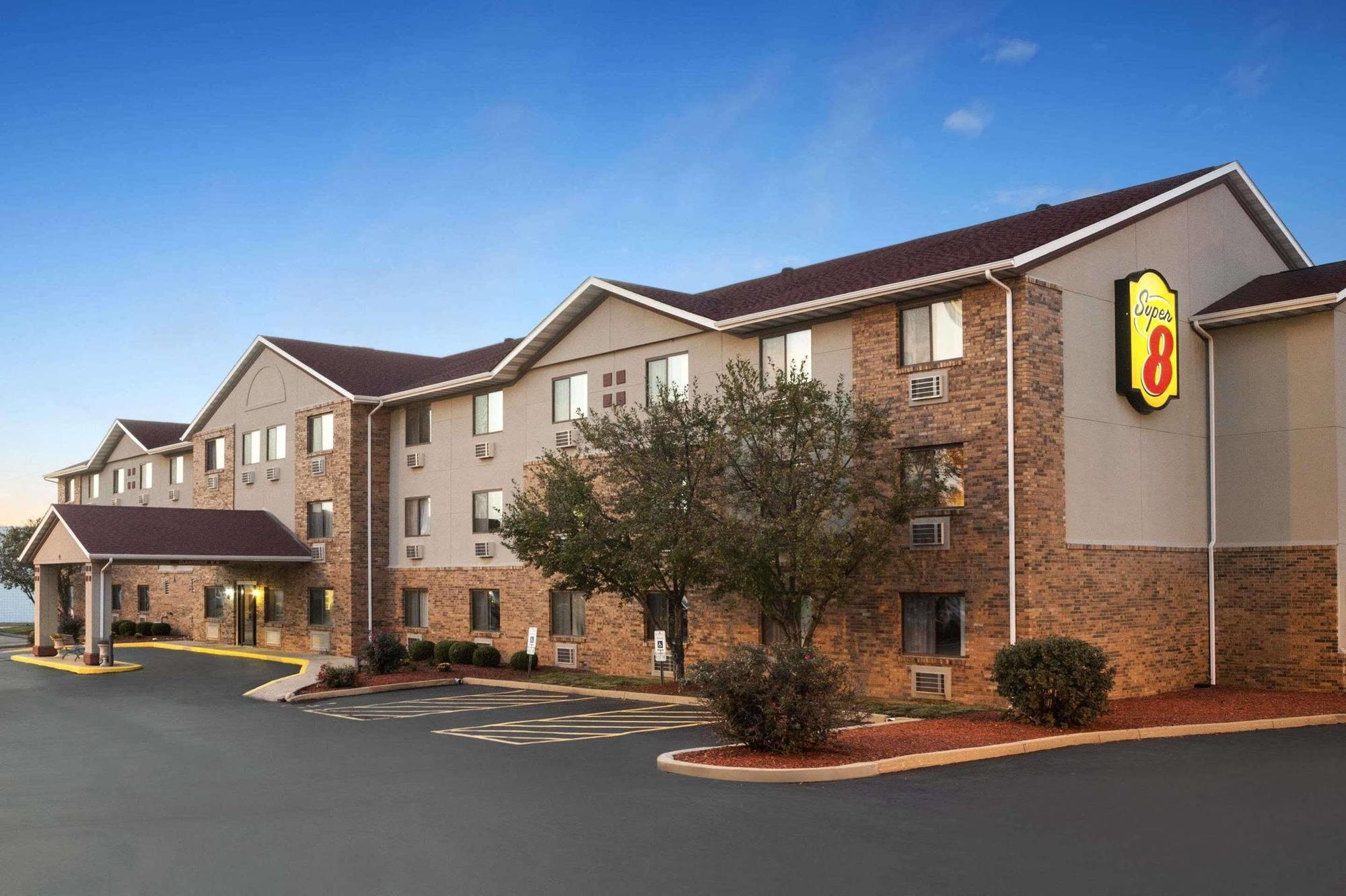 במוטל Super 8 By Wyndham Fairview Heights-St. Louis מראה חיצוני תמונה